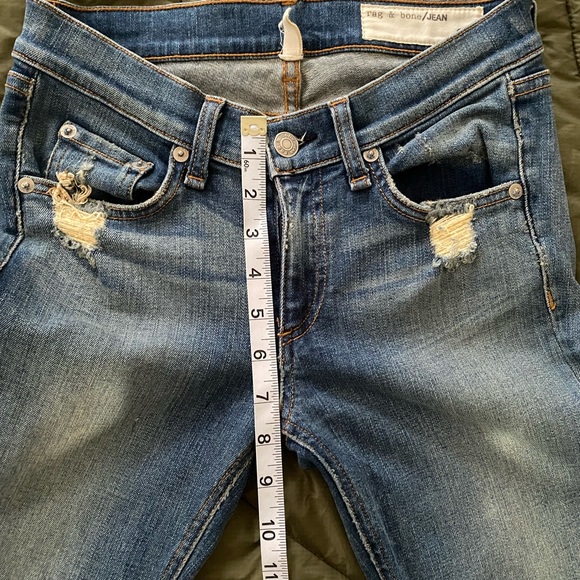 Rag and Bone/Jean skinny Jeans, color:”Destroyed” sz 25 - Picture 9 of 10